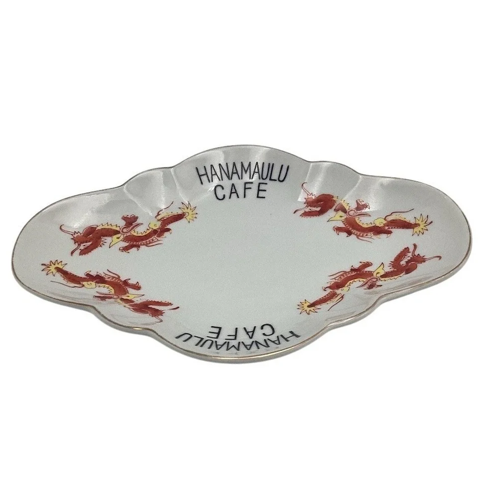 Hanamaulu Cafe Dragon‎ Ashtray Dish Scalloped Clover Gold Trim